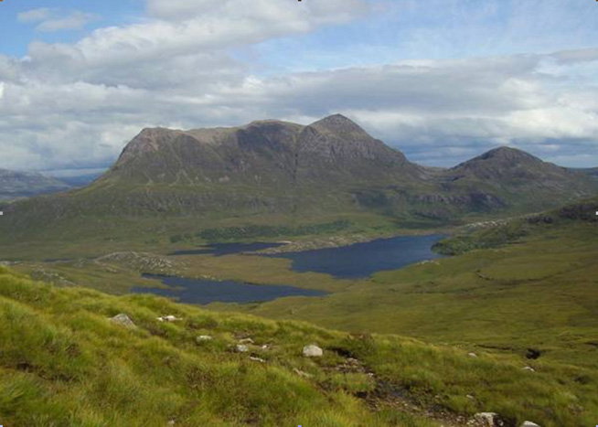 Inverpolly pohled z úbočí Stac Pollaidh