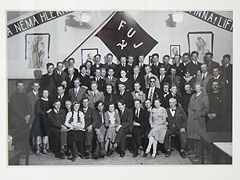 F.U.J alias Félag ungra jafnaðarmanna (Sdružení mladých sociálních demokratů) - dobová fotografie z Laxdalshús v Akureyri
