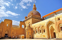 Isaak Paşa Saray, palác kurdského vládce nedaleko Doğubeyazitu