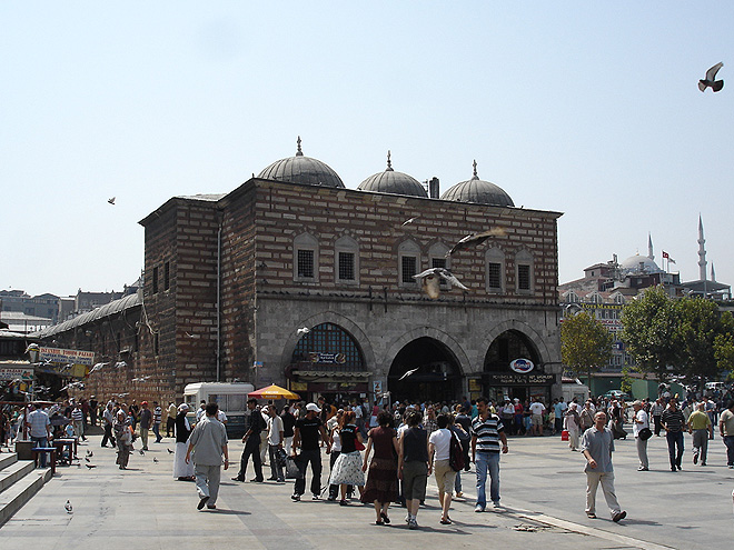 Budova Egyptského bazaru Misir Çarşisi