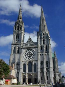 Gotická katedrála ve městě Chartres