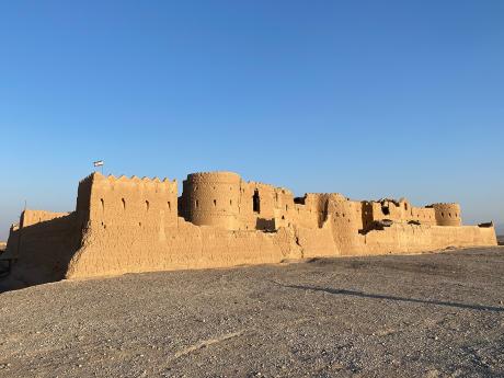 Pevnost Sarjazd je vyrobena z vepřovice, materiálu známém též jako adobe