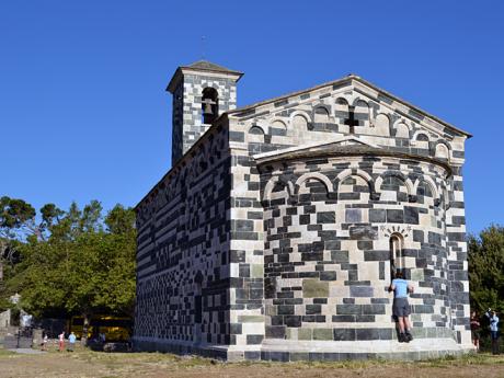 Pozdně románský pisánský kostel San Michele de Murato
