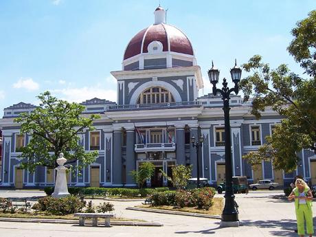 Provinční muzeum na náměstí José Marti v centru města Cienfuegos