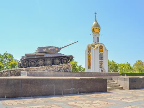 Tiraspolský tankový pomník postavený na památku občanské války v roce 1992