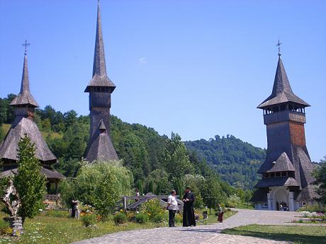 Dřevěné kostelíky v Bârsaně