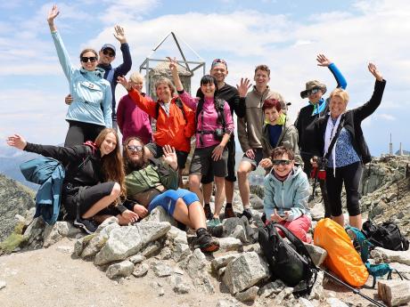 Radost z dosažení vrcholu Černi vrch (2 290 m) v NP Vitoša