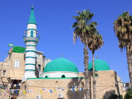 Džazzárova mešita v Akku z 18. století, též známá jako Bílá mešita