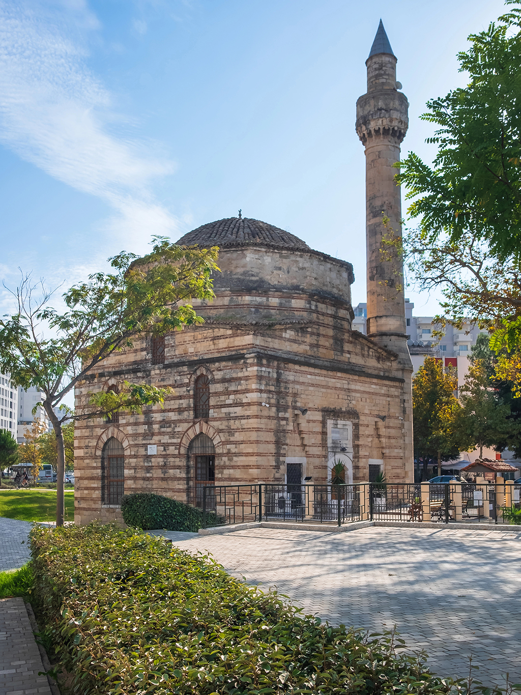 Mešita Muradi v albánském přístavu Vlorë