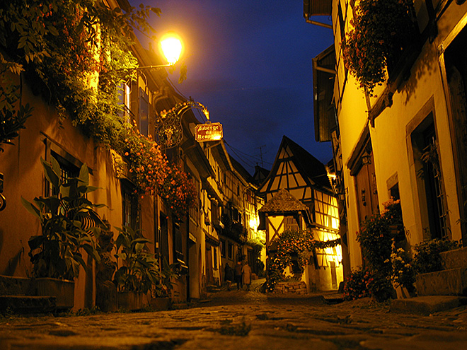 Večerní romantický Eguisheim 