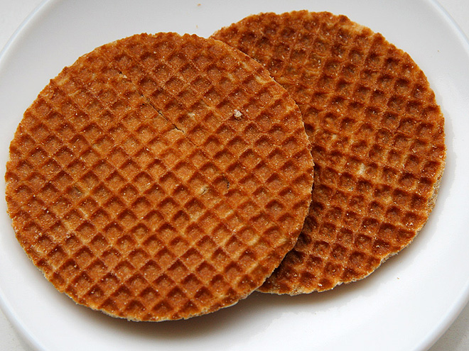 Tenké stroopwafels se sirupovou náplní