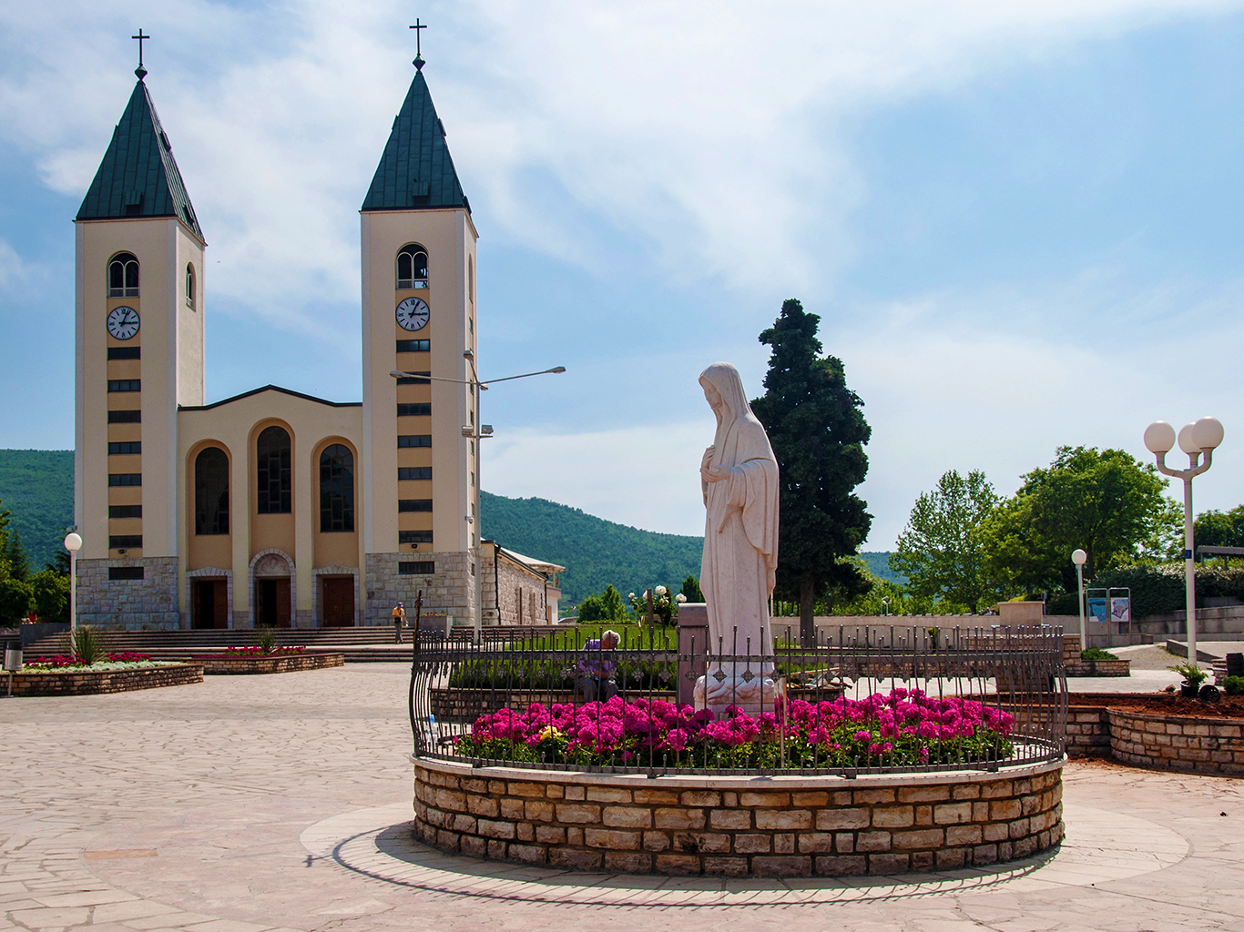 Město Međugorje je dnes světově proslulé poutní místo