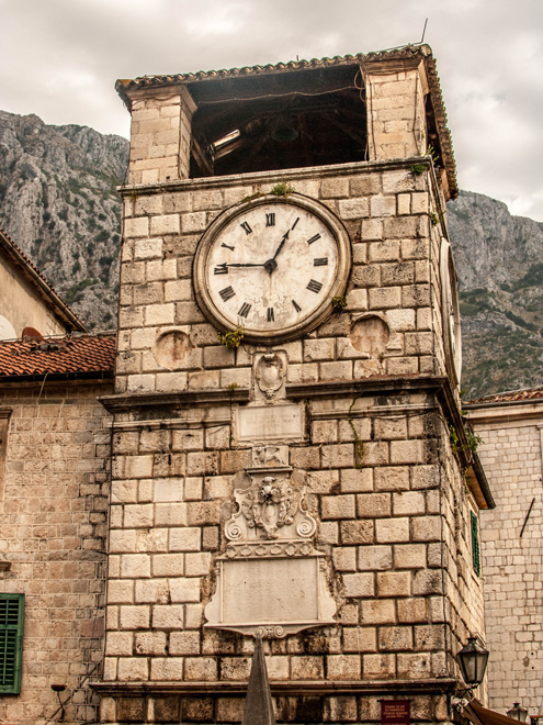 Renesanční hodinová věž v Kotoru