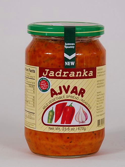 Zeleninová směs Ajvar hodící se k různým jídlům