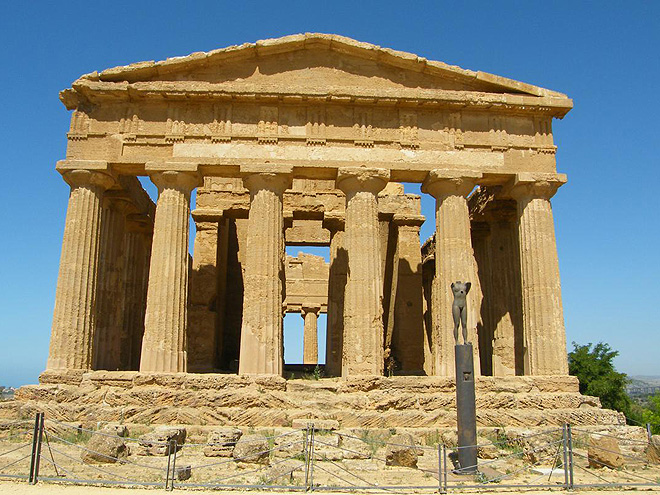 Chrám svornosti je jedním ze tří nejzachovalejších řeckých chrámů na světě