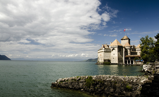 Ženevské jezero s hradem Chillon