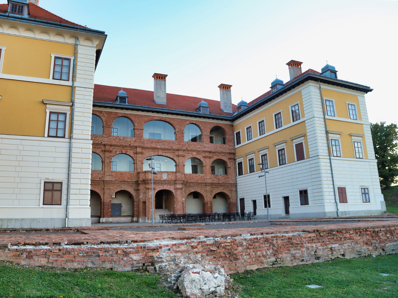 Zámek Odescalchi v Iloku je sídlem Městského muzea 