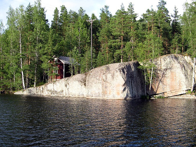 Na chatě poblíž jezera tráví mnozí Finové téměř všechny letní víkendy