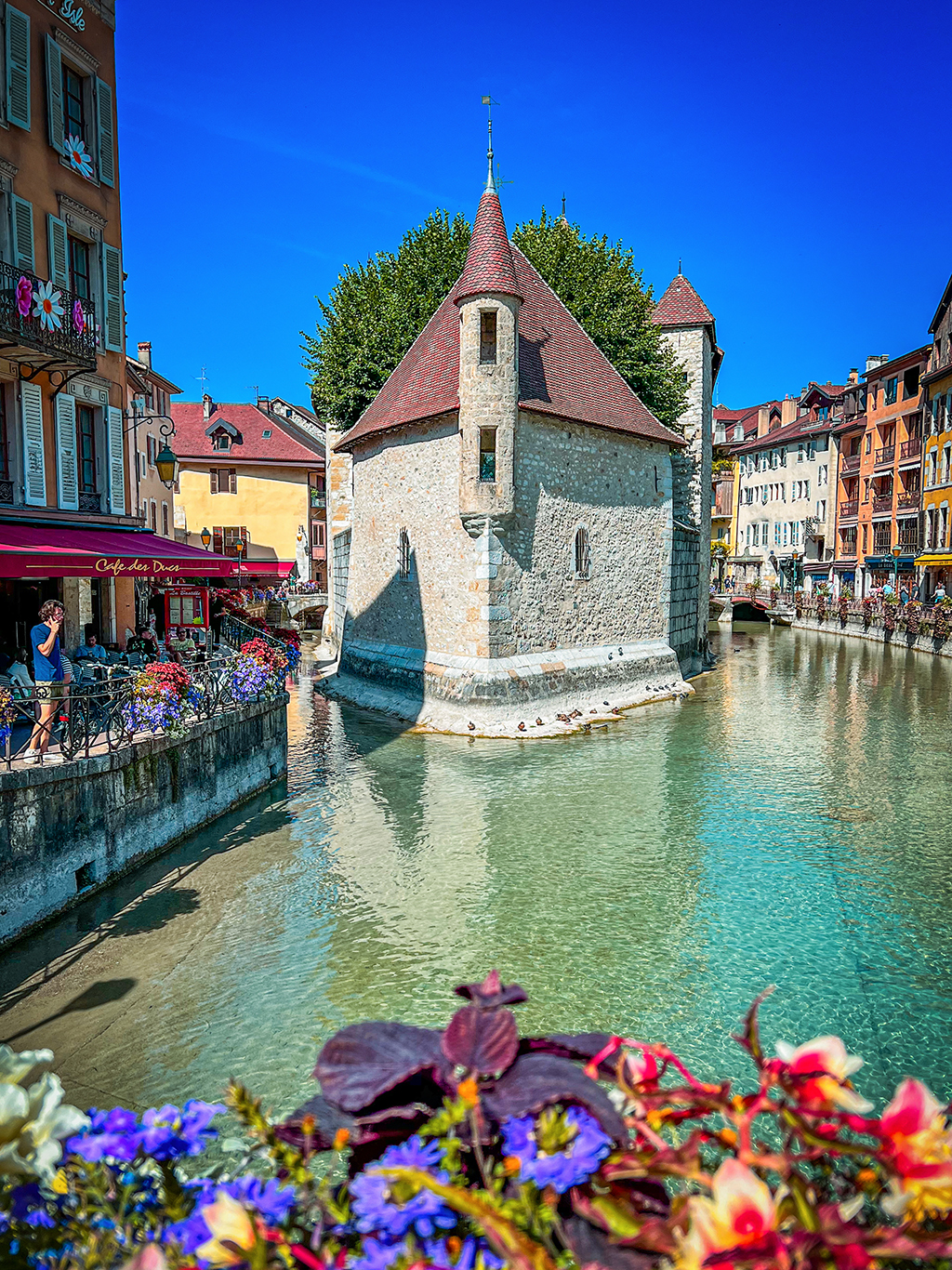 Palais de l’Isle, malá pevnost na ostrůvku uprostřed kanálu v Annecy