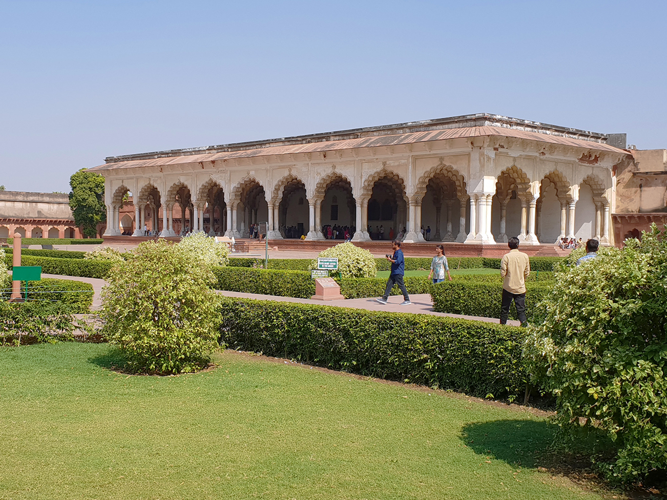 Ágerská pevnost v sobě ukrývá komplex zahrad a honosných paláců