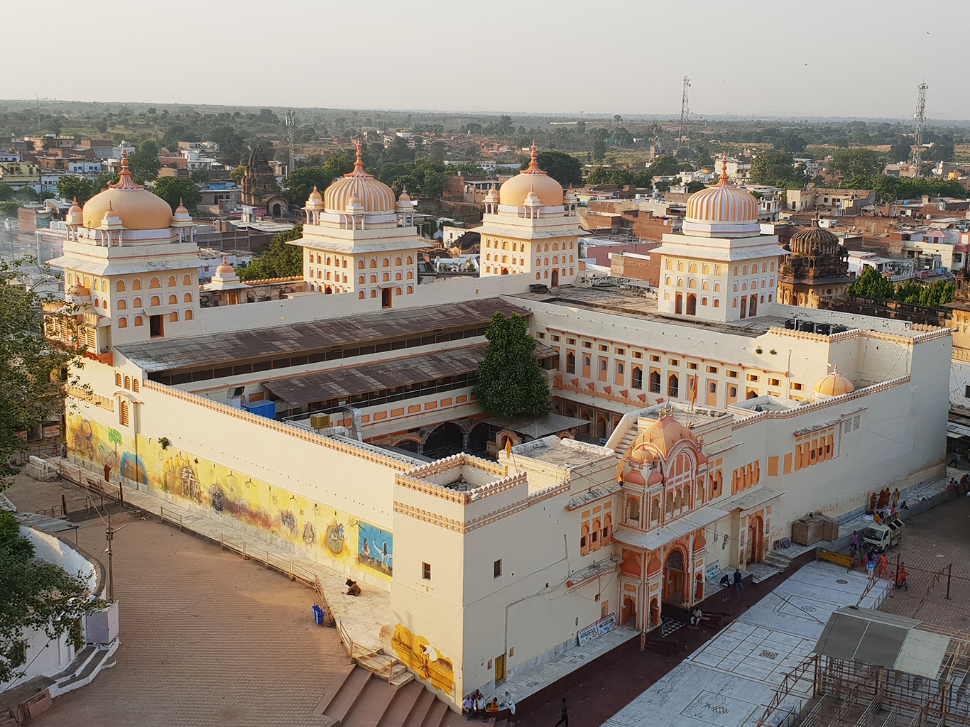 Hinduistický chrám Ram Raja zasvěcený bohu Ramovi