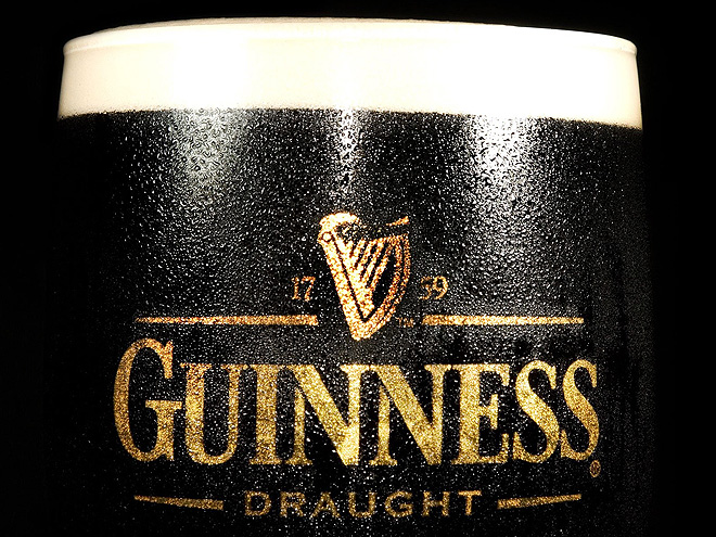 Národní symbol Irska - hořké tmavé pivo Guinness