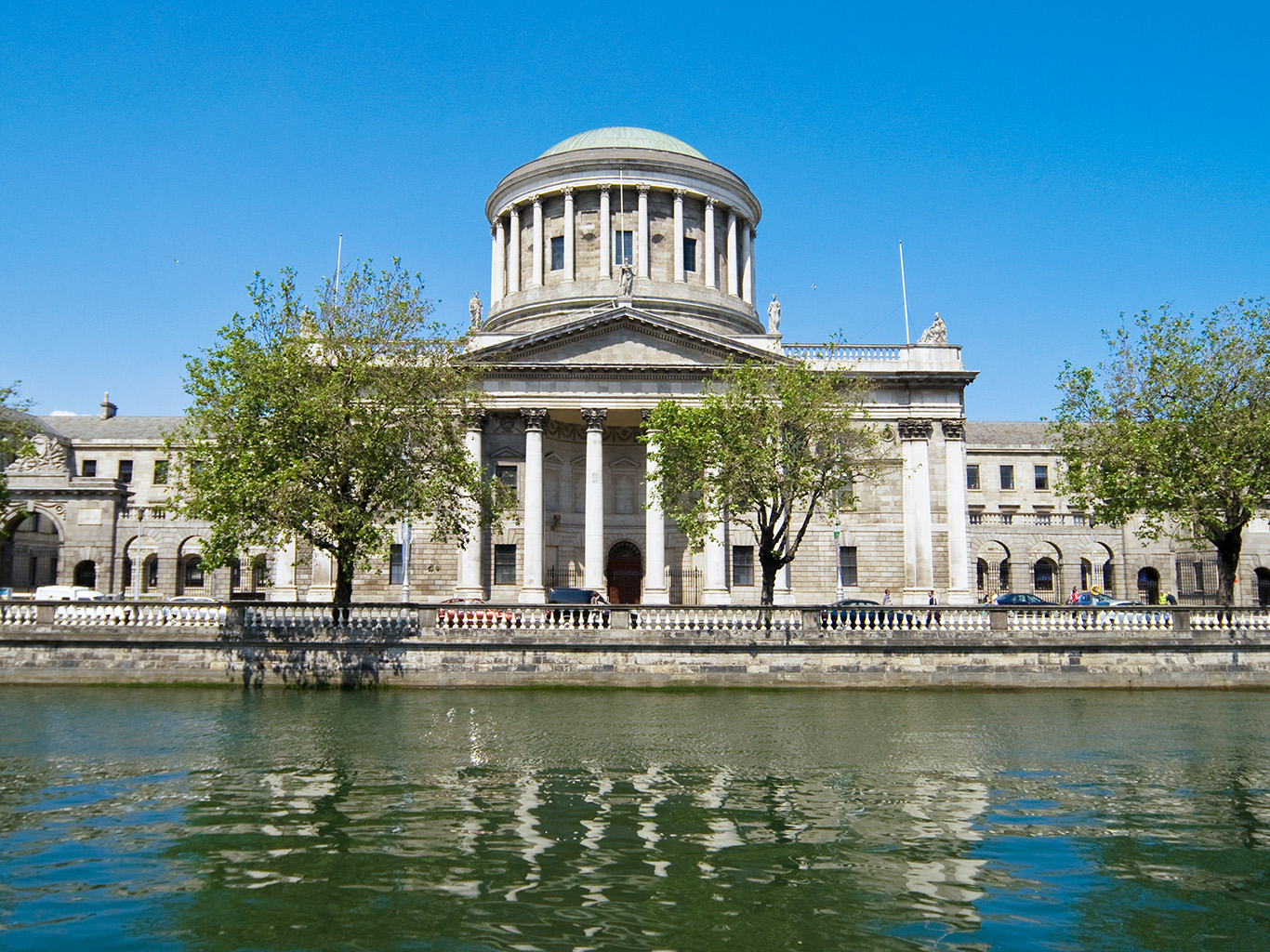 Four Courts – justiční palác z 18. století
