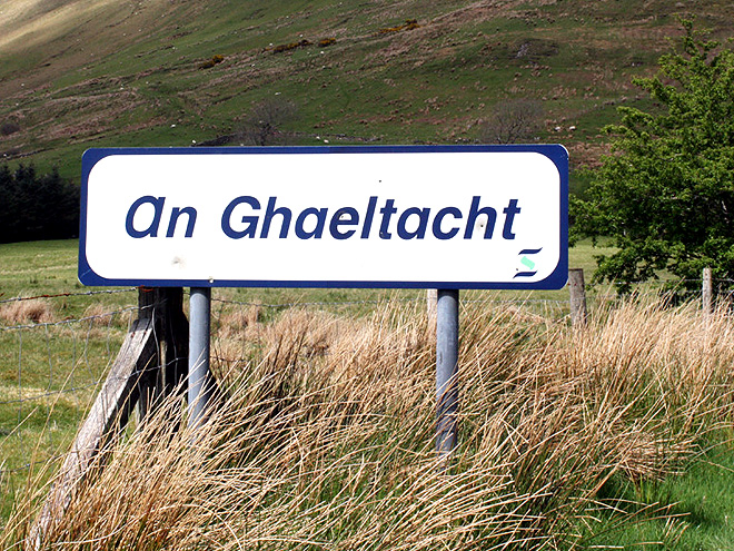 Cedule vymezující území Gaeltacht