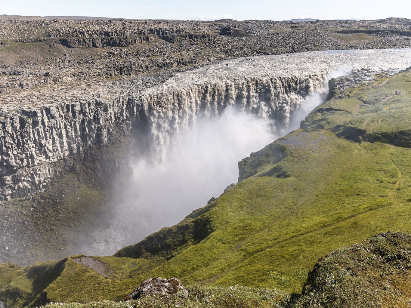 Dettifoss je považován za druhý nejsilnější vodopád v Evropě