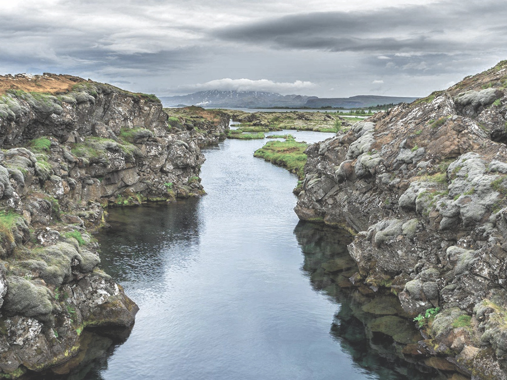 Národním parkem Thingvellir protéká řeka Öxará