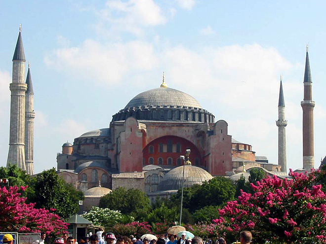 Hagia Sofia, chrám Boží moudrosti, nejvýznamnější městská památka na byzantskou dobu