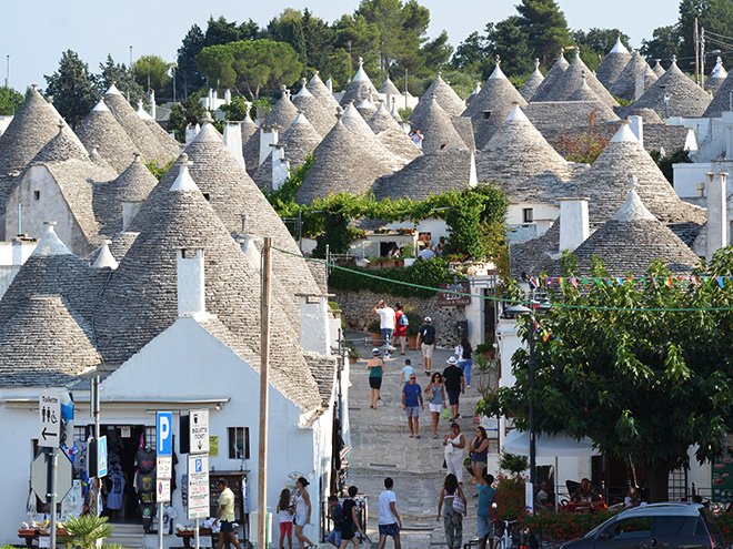 Typické domky zvané Trulli ve městečku Alberobello