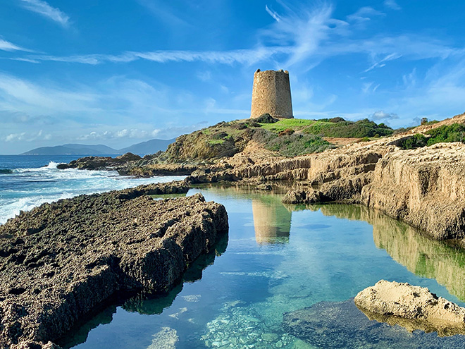 Nádherná Sardinie je někdy přezdívaná "Karibik Středomoří"