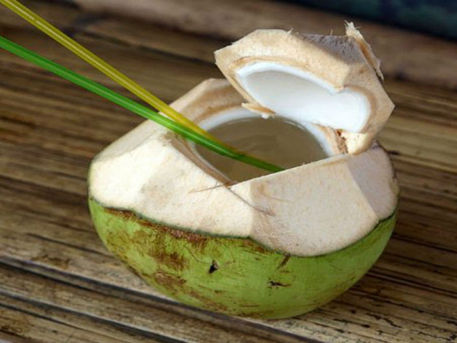 Agua de pipa - osvěžení přímo z kokosu