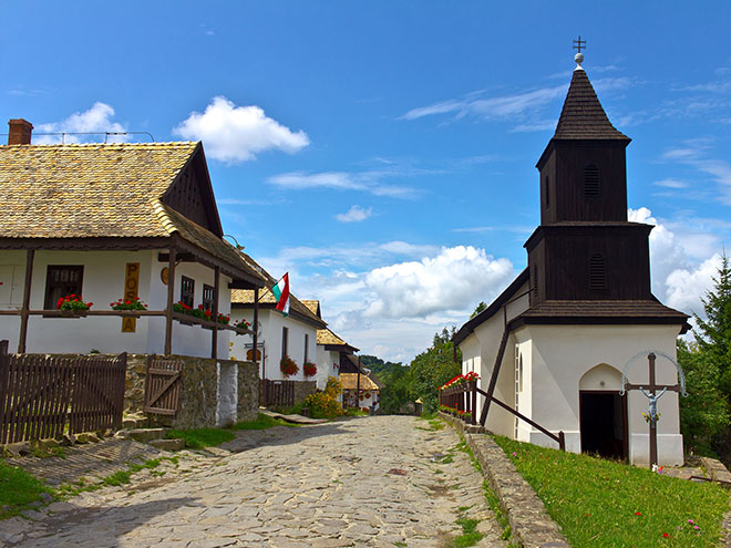 Palócká vesnička Hollókö