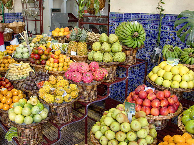 Na tržnici Mercado dos Lavradores je k dostání i exotické ovoce
