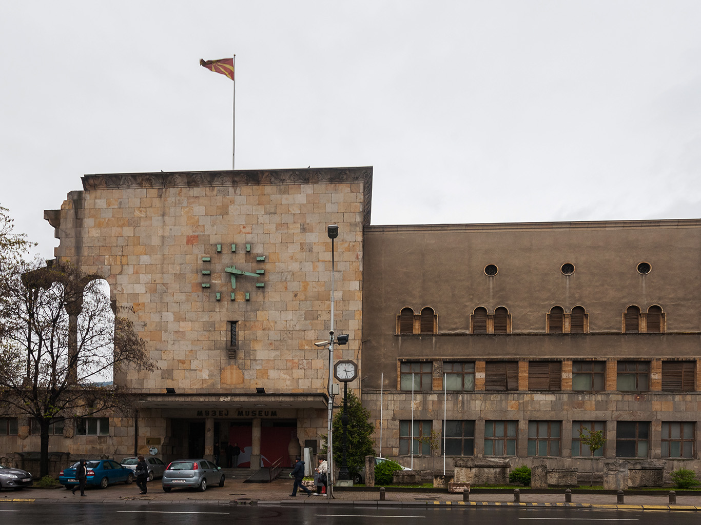 Bývalé železniční nádraží ve Skopje dnes přebudované na muzeum