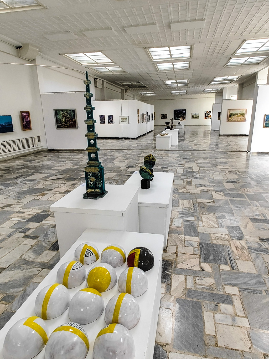 Galerie Centrul Expozițional „Constantin Brâncuși zaměřená na moderní umění