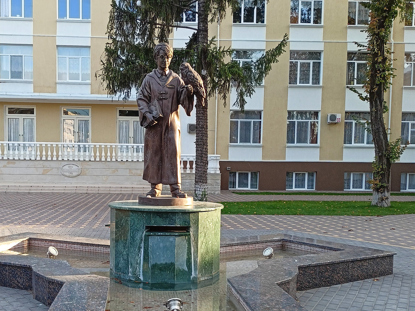 I v Tiraspolu najdete odkaz na školu čar a kouzel z Harryho Pottera