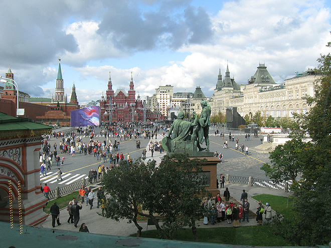 Výhled na Rudé náměstí z chrámu Vasila Blaženého