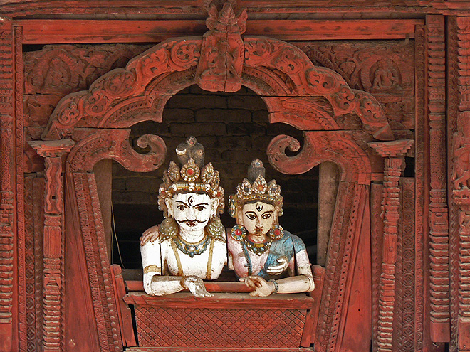 Bůh Šiva a jeho žena Párvatí na káthmándském náměstí Durbar