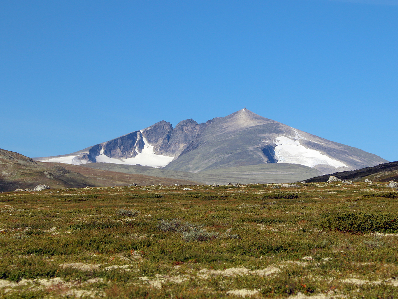 2 286 m vysoká hora Snøhetta je nejvyšší horou Norska mimo masivu Jotunheimenu