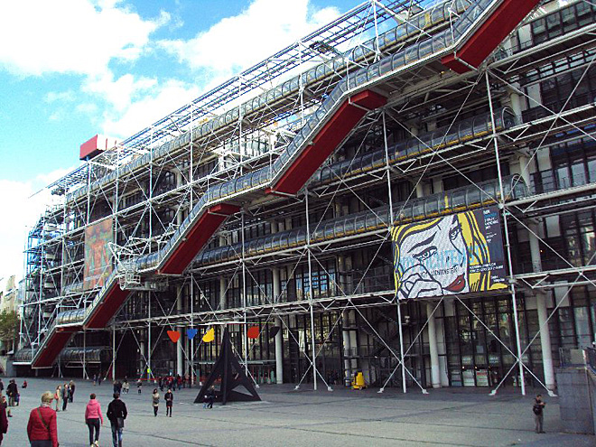 Moderní kulturní centrum a muzeum Centre Pompidou