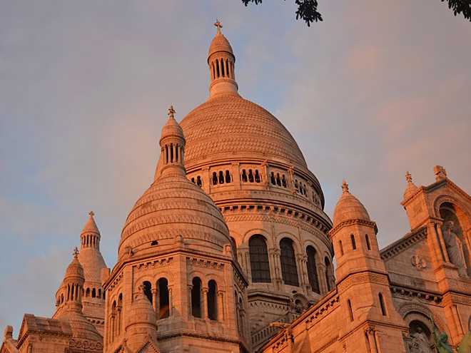 Bazilika Sacré Cœur při západu slunce