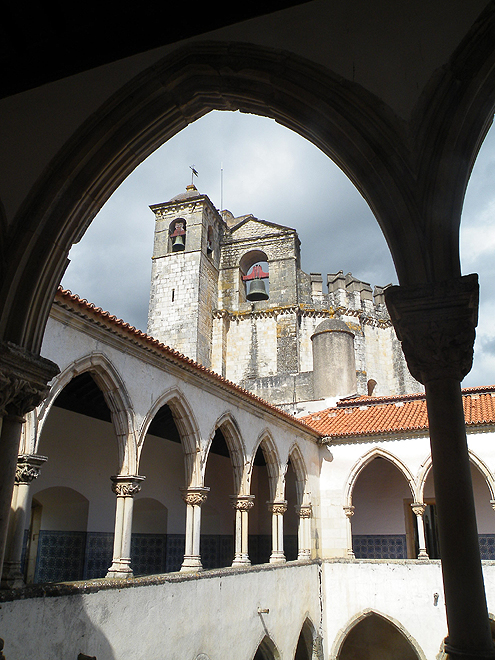 Díky rozkvětu templářského řádu vznikl v Portugalsku i klášter v Tomaru