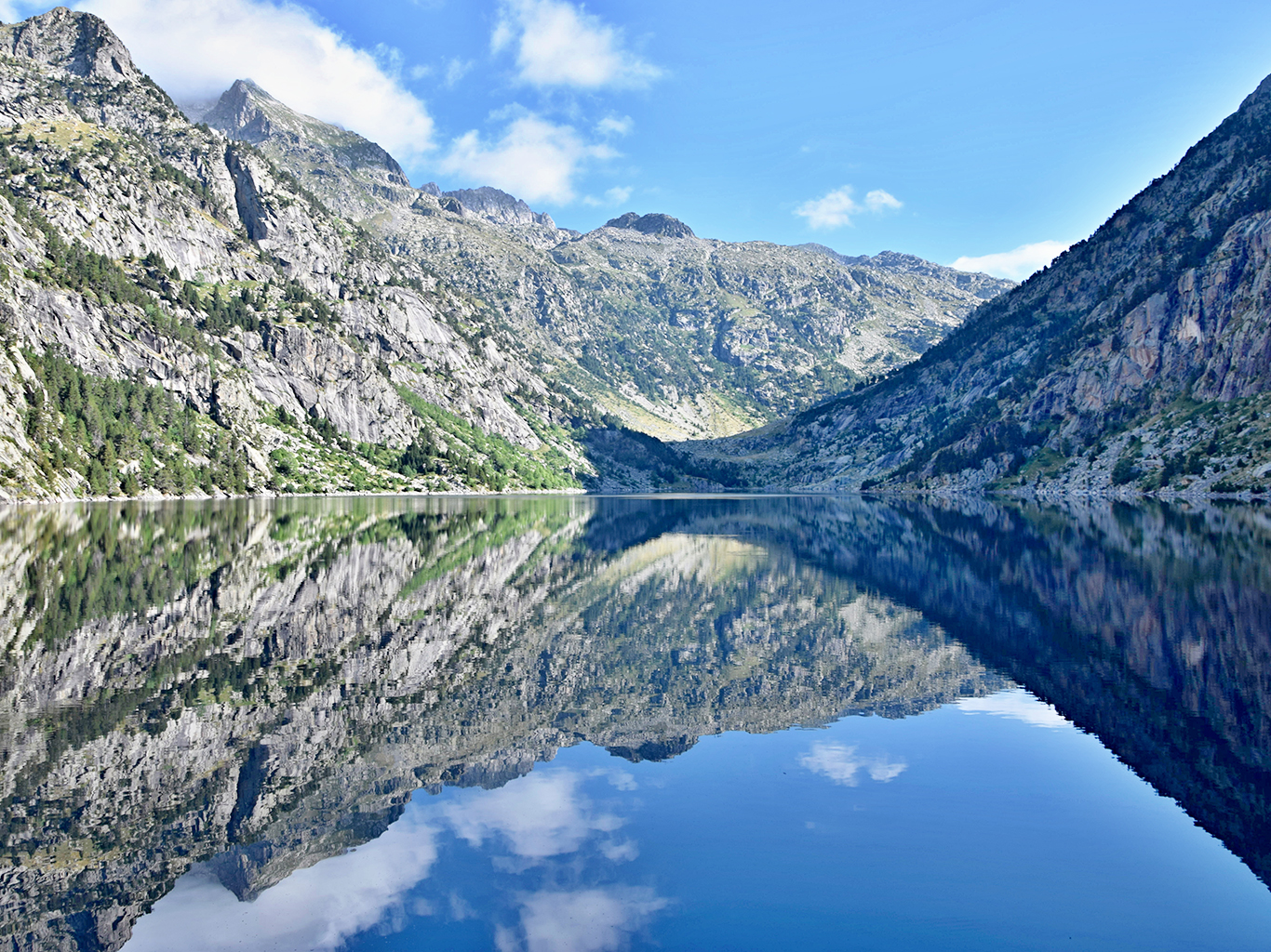 Na území NP Aigüestortes se nachází více než 200 jezer ledovcového původu