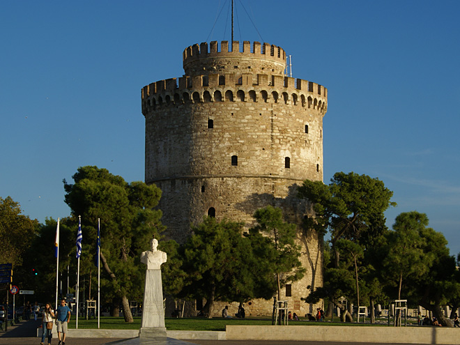 Bílá věž je považována za symbol města