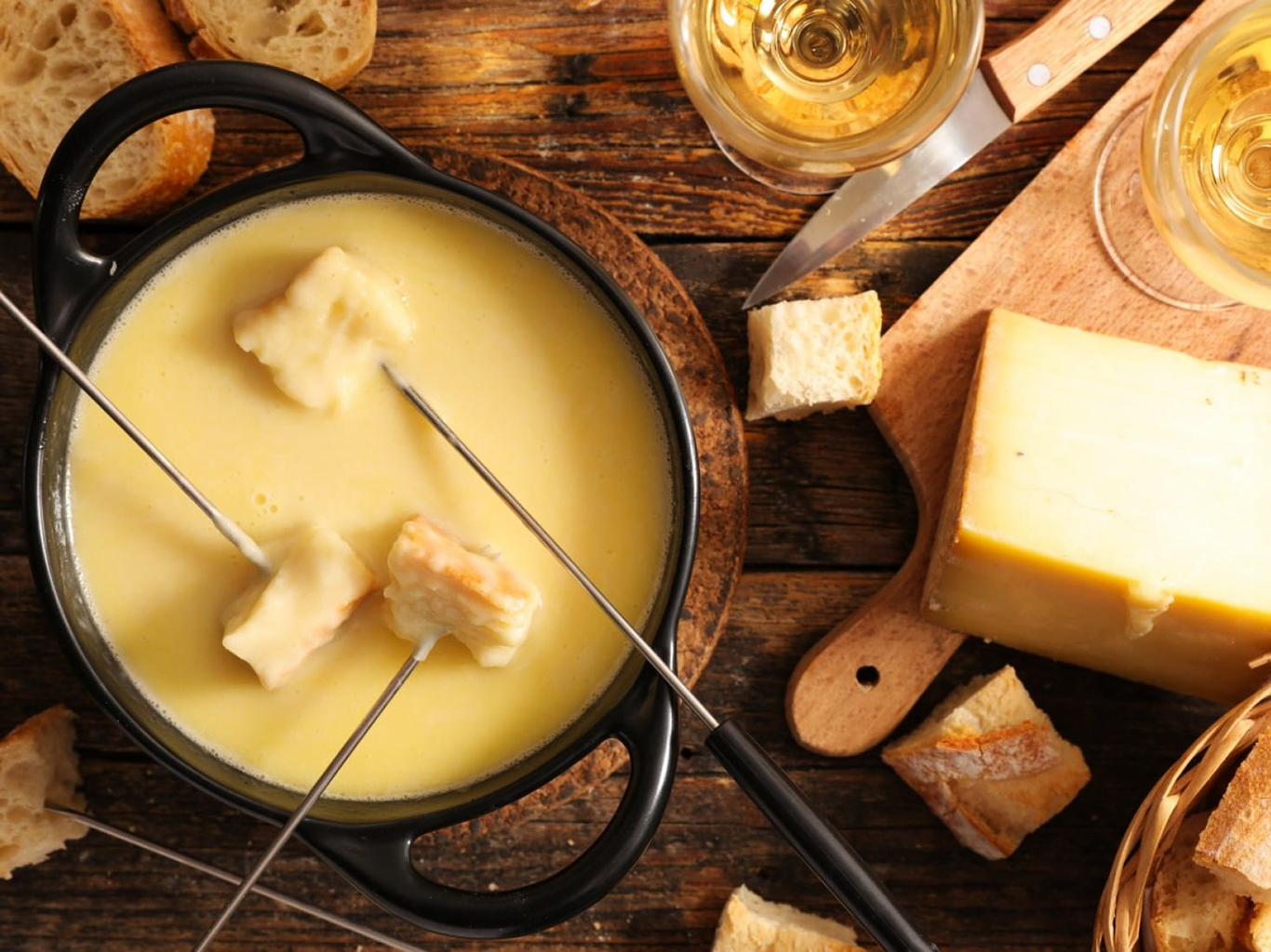 Fondue je perfektním způsobem, jak si vychutnat savojské sýry
