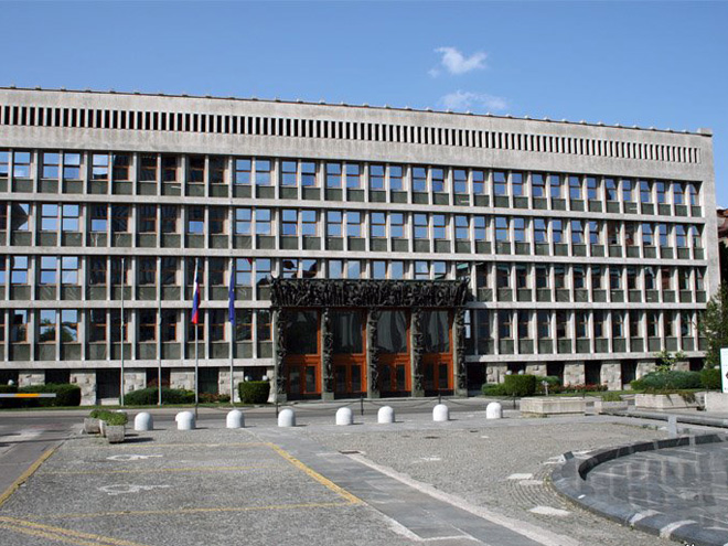 Budova parlamentu je dílem slavného slovinského architekta Josipa Plečnika