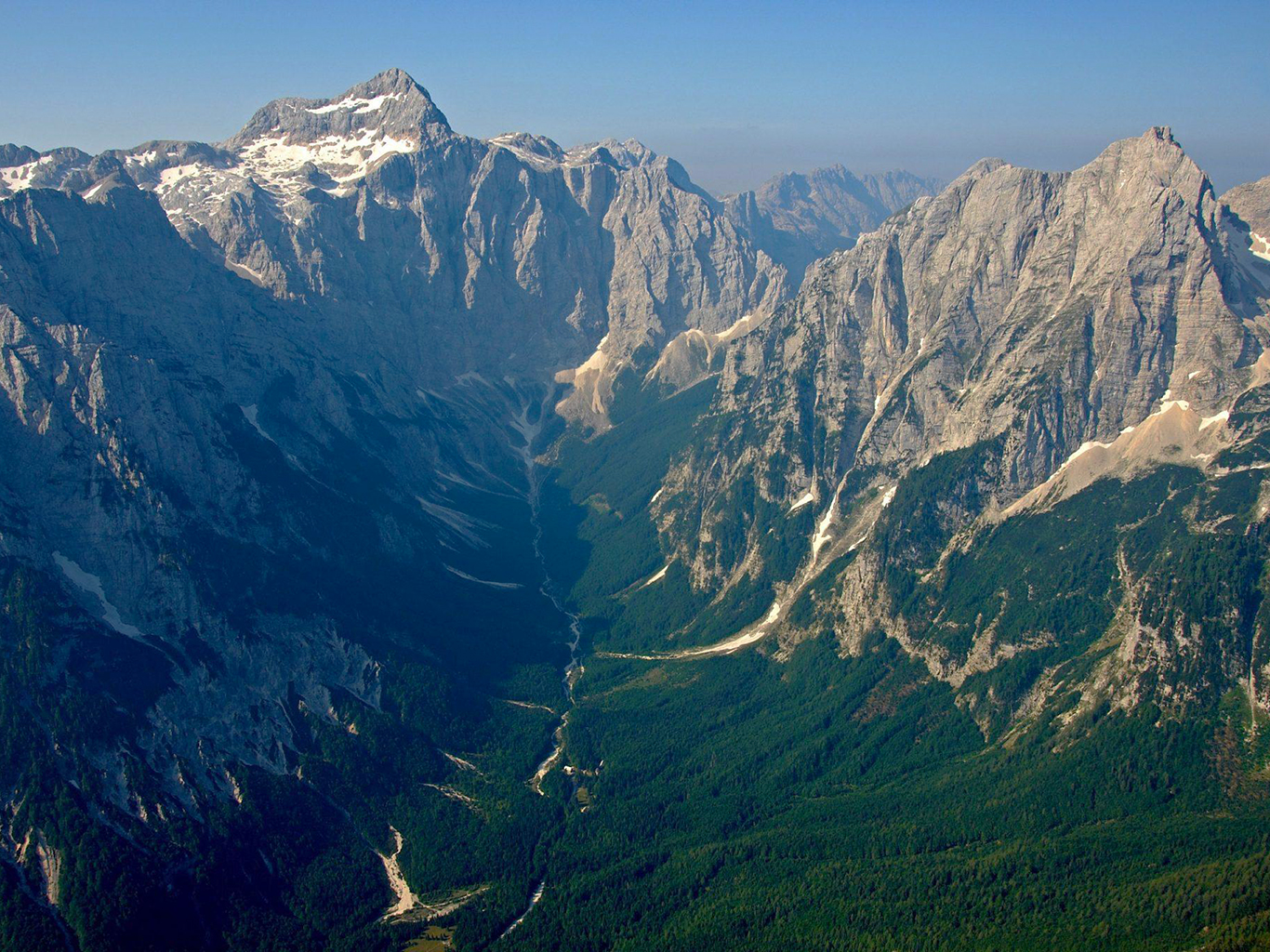 Triglavský národní park je jediným národním parkem Slovinska